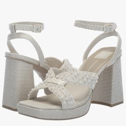 New 9.5W Dolce Vita womens Glam Vanilla Pearls