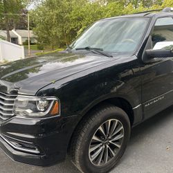 2016 Lincoln Navigator Black And Black 