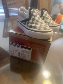 Vans size 4