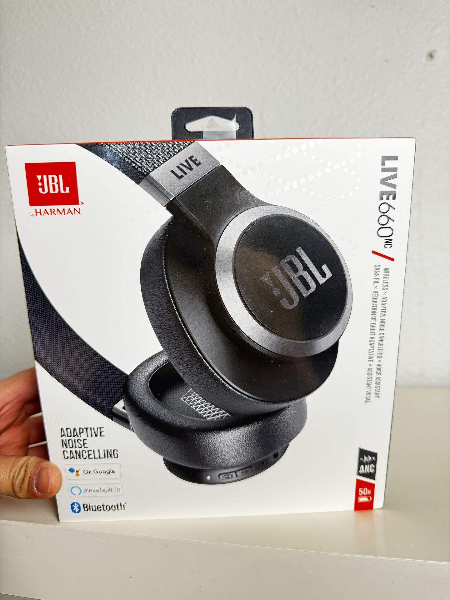 JBL Live 660NC Wireless Over-ear NC Bluetooth Headphones, Black