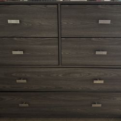 Dresser & Drawer Set