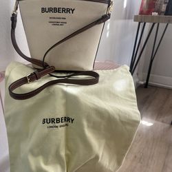 Burberry Purse