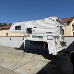 Truck Camper Lance short bed