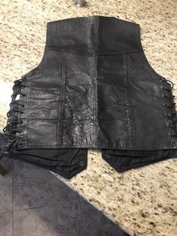 Men’s Medium Leather Vest
