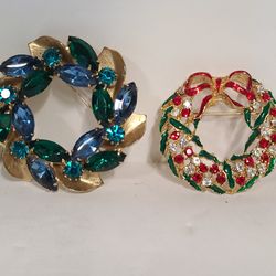 4 Beautiful Vintage Brooches