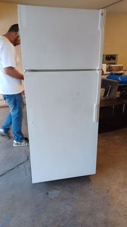 Used GE Fridge White
