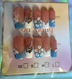 Beautiful Nails 3D Size medium
