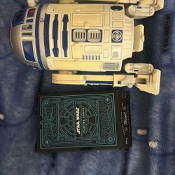 R2d2 Figure And Star Wars Playing Cards 