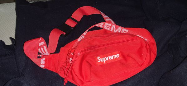 Supreme Fanny Pack for Sale in Kent, WA - OfferUp