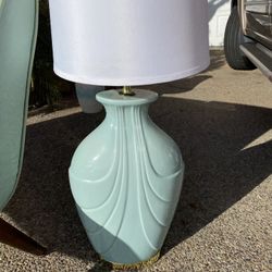 Beautiful Vintage 1980’s Mint Mid century Lamp 