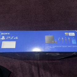 PS4 In Box 