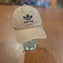 Adidas Cap Hat Trefoil Logo Relaxed 100 % Cotton Strap Back Khaki. 
Adjustable, one size fits most.  