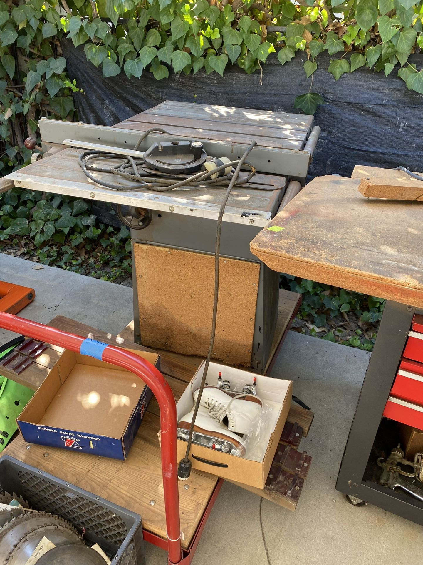 10in Dewalt Table Saw