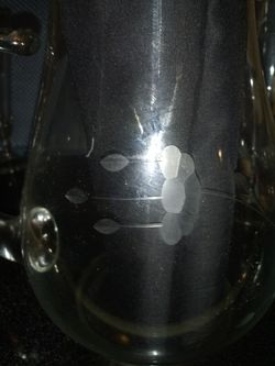 Drink pitcher and set of glasses