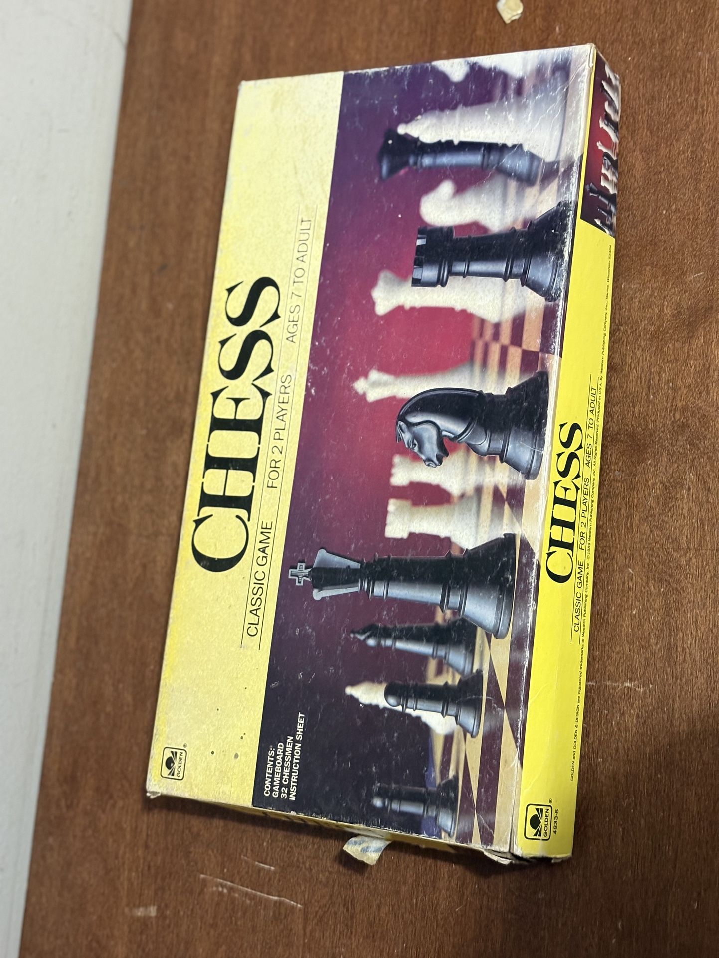 Classic Chess Set - Black and White