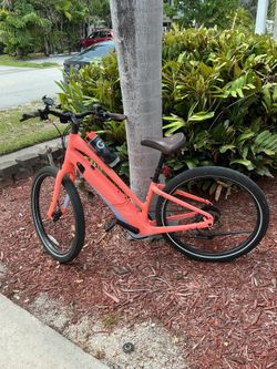 Specialized Como Electric Bicycle