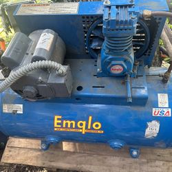 30 Gallon Air Compressor 