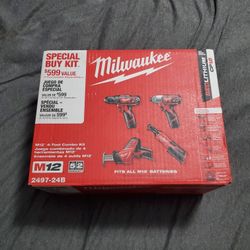 Milwaukee M12 4-tool combo