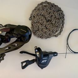 Shimano 11 speed shifter, derailleur, chain