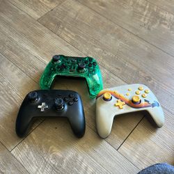 Nintendo Controllers 