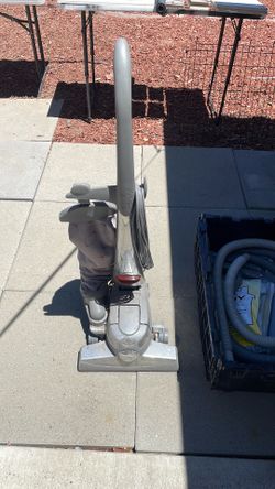 kirby sentria vacuum with accessories