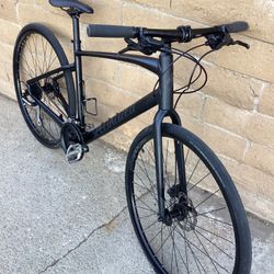 SPECIALIZED SIRRUS X 2.0 HYDRAULIC DISC BRAKES HYBRID BIKE 8 SPEED LARGE