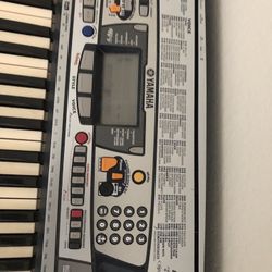 Yamaha Keyboard 