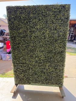Grass backdrop wall decor