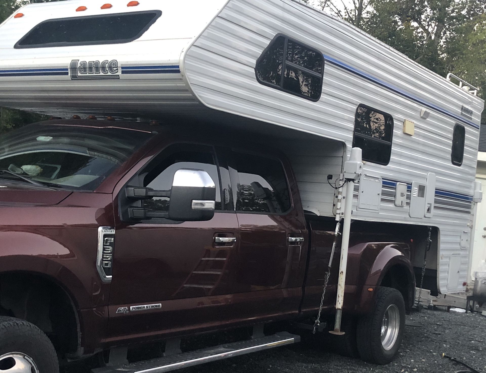 11’6” Lance Loaded 1130 Truck Camper
