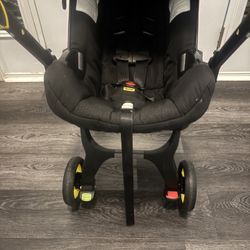 Doona All In 1 Car seat and Stroller travel syste