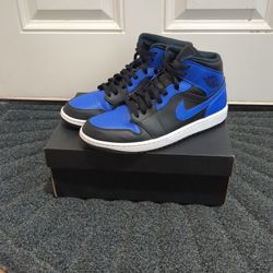 2021 Jordan 1 Mid Hyper Royal