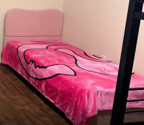 Cama twin de niña