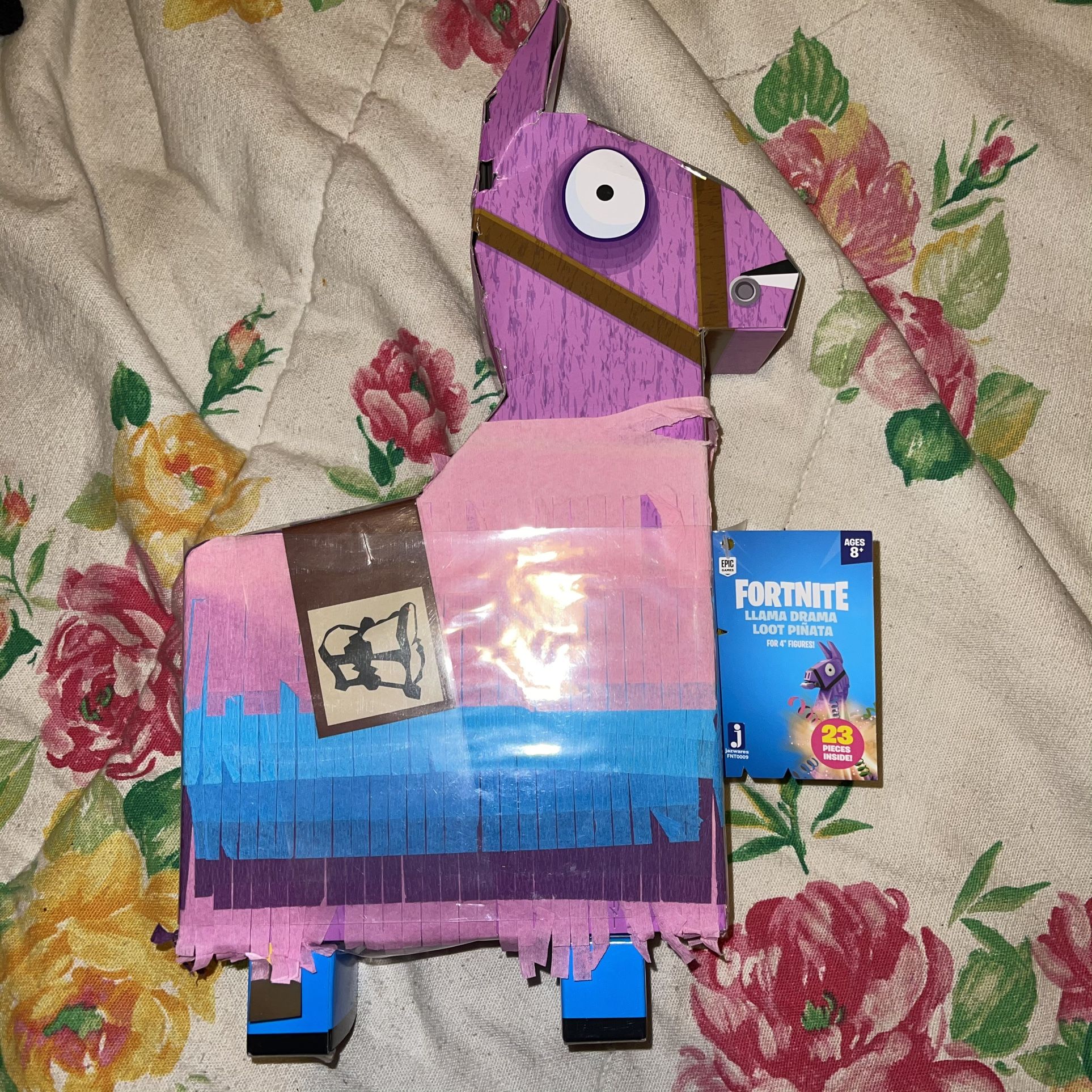 Fortnite 24 Piece Lama Loot Piñata