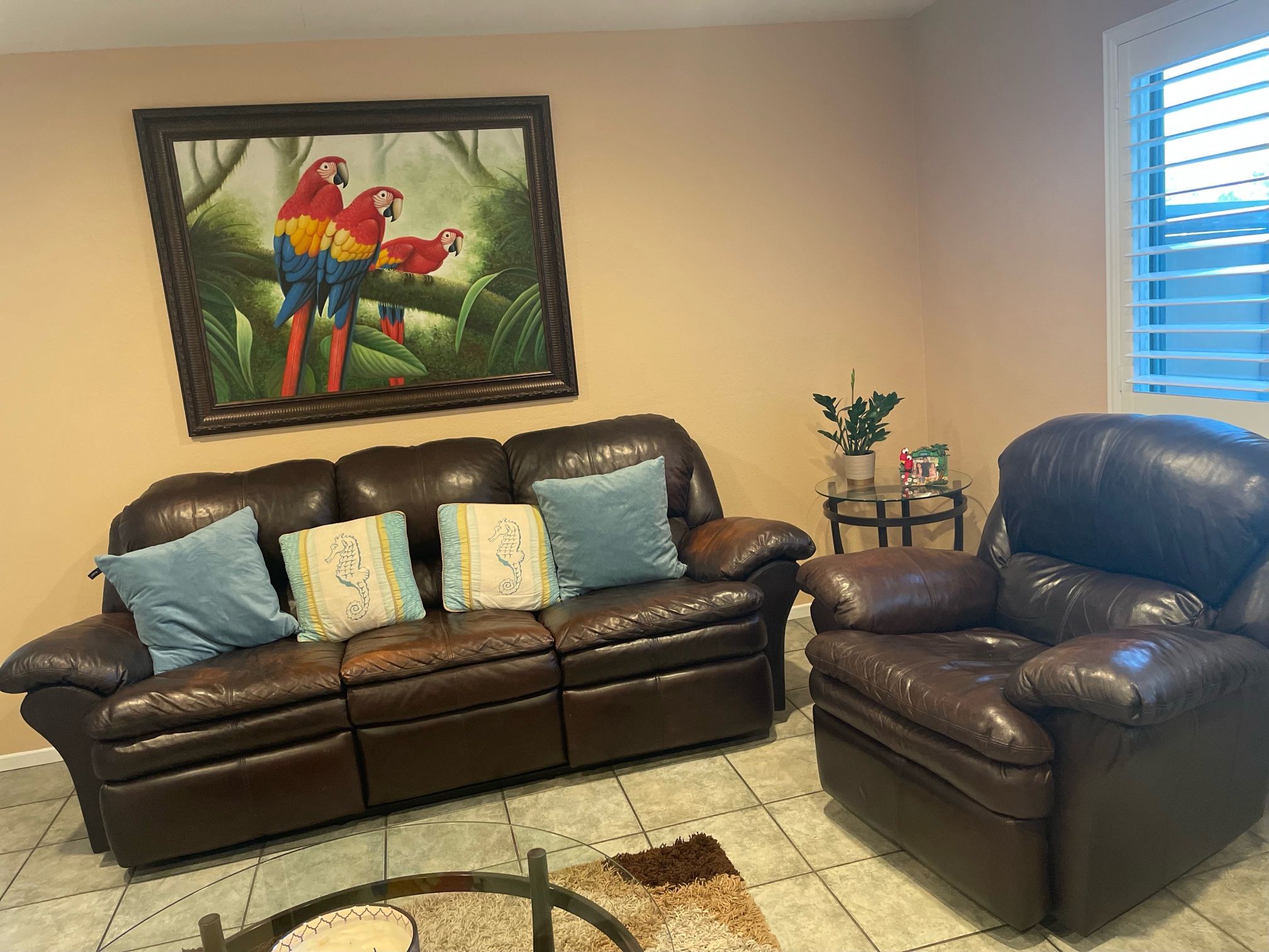 Used Leather Sofas & Recliners