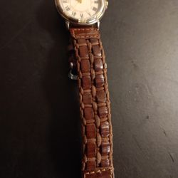 EXQUISITE VTG Unisex Fossil Quartz with Braided Tan Leather Strap Wrist Watch.
