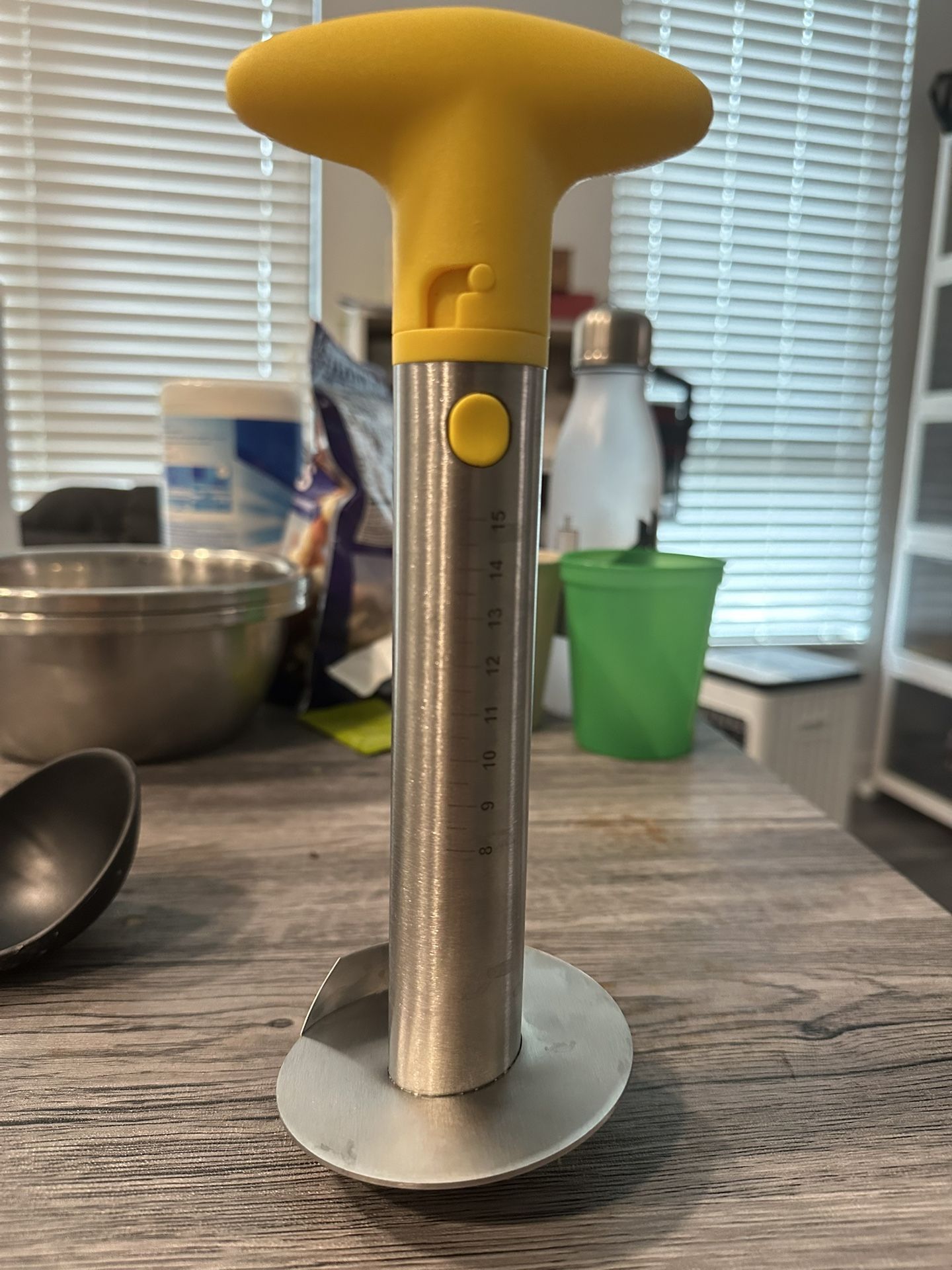Pineapple Peeler