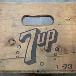 7 UP Wooden crate . Vintage. 