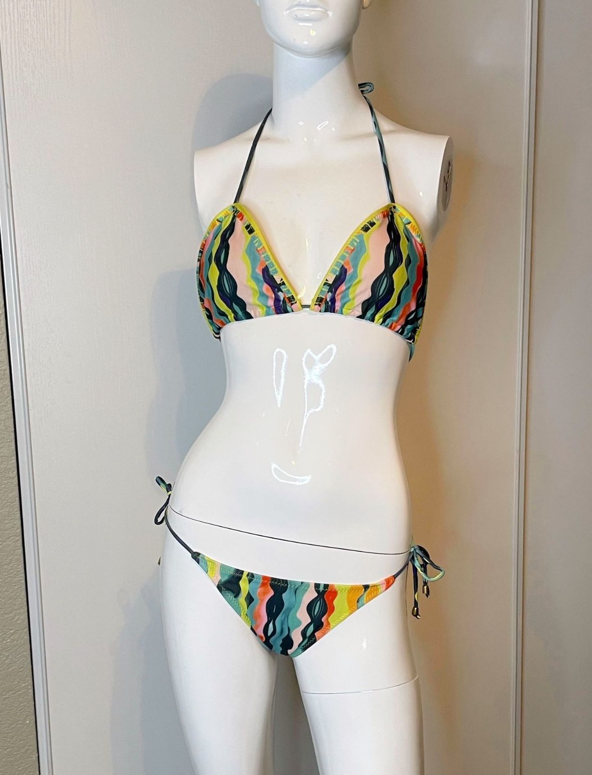 Multicolored bikini