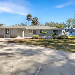 Beautiful Family House In Peaceful Neighborhood 