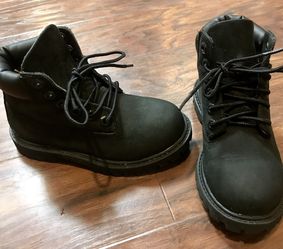 Timberland kids boot in size 10m BOTH for $80