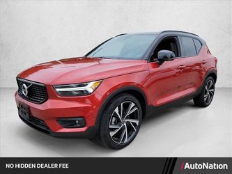 2022 Volvo XC40