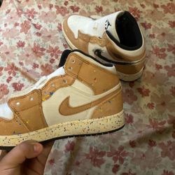 Jordan 1 Size 5y