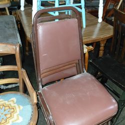Stackable Chairs 