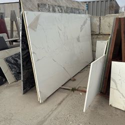 Full Quartz Slab - Calacatta Marble Look - Se Habla Español!
