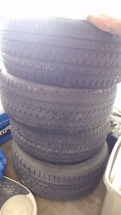 285/45r22