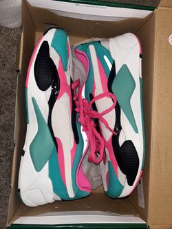 BUNDLE Of Shoes For SALE!! ( 6 Pair Of Shoes)