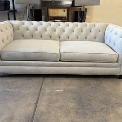 Sofa Tufted NEW! 