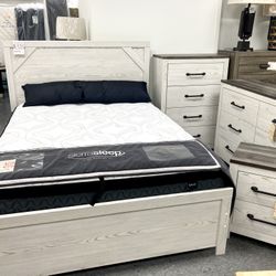 New Queen Bedroom Set — SPECIAL 
