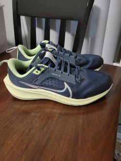 Nike Air Zoom Pegasus 40 size 6