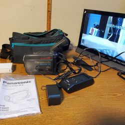 Panasonic PV-IQ405/505 Camcorder Kit Bundle. Tested. Working